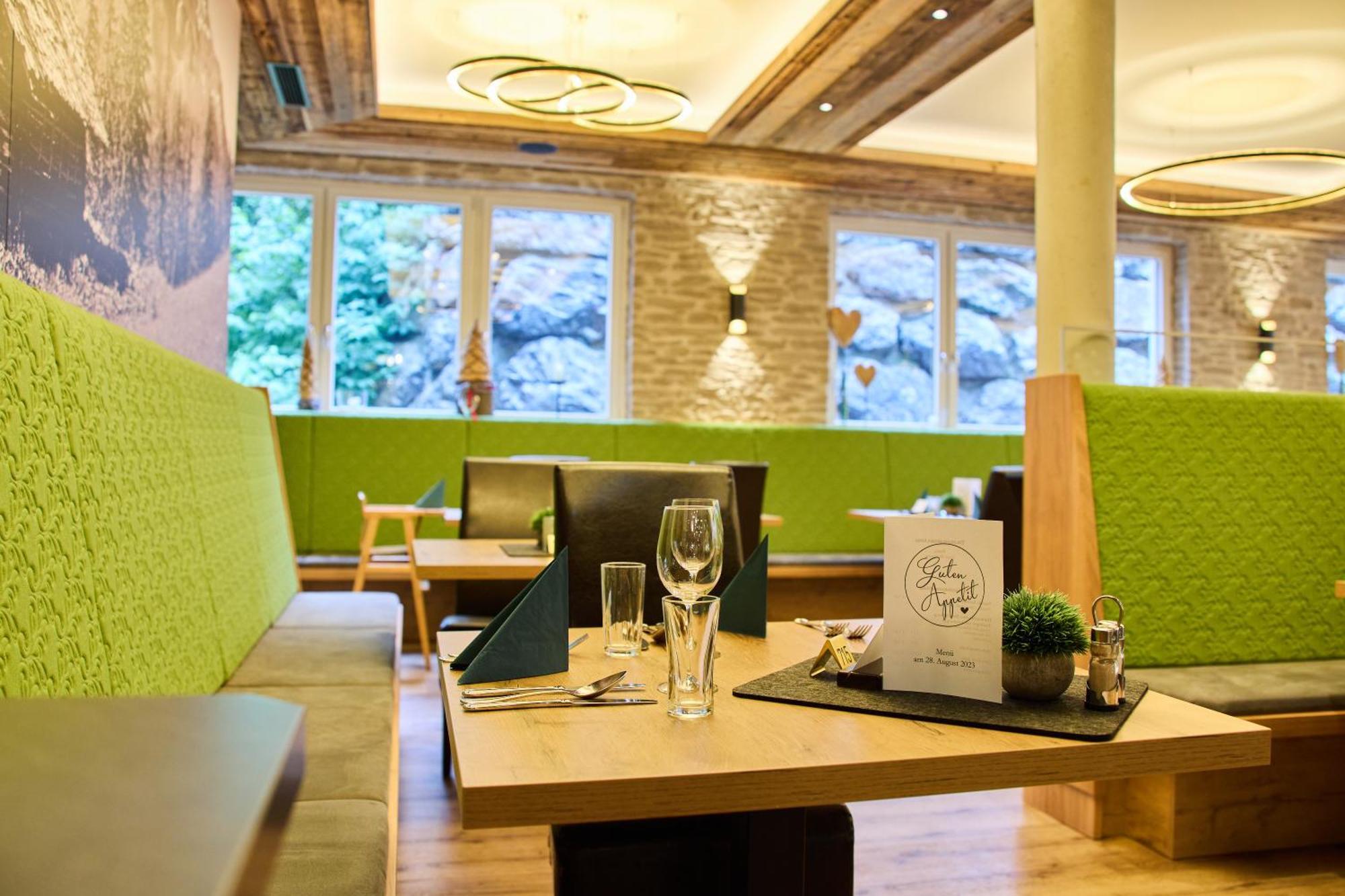 Aparthotel Kleinwalsertal Миттелберг Экстерьер фото