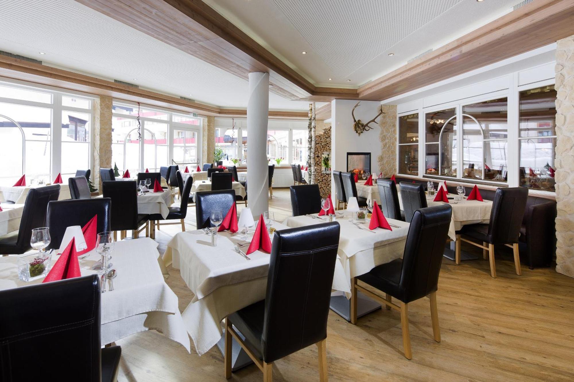 Aparthotel Kleinwalsertal Миттелберг Экстерьер фото