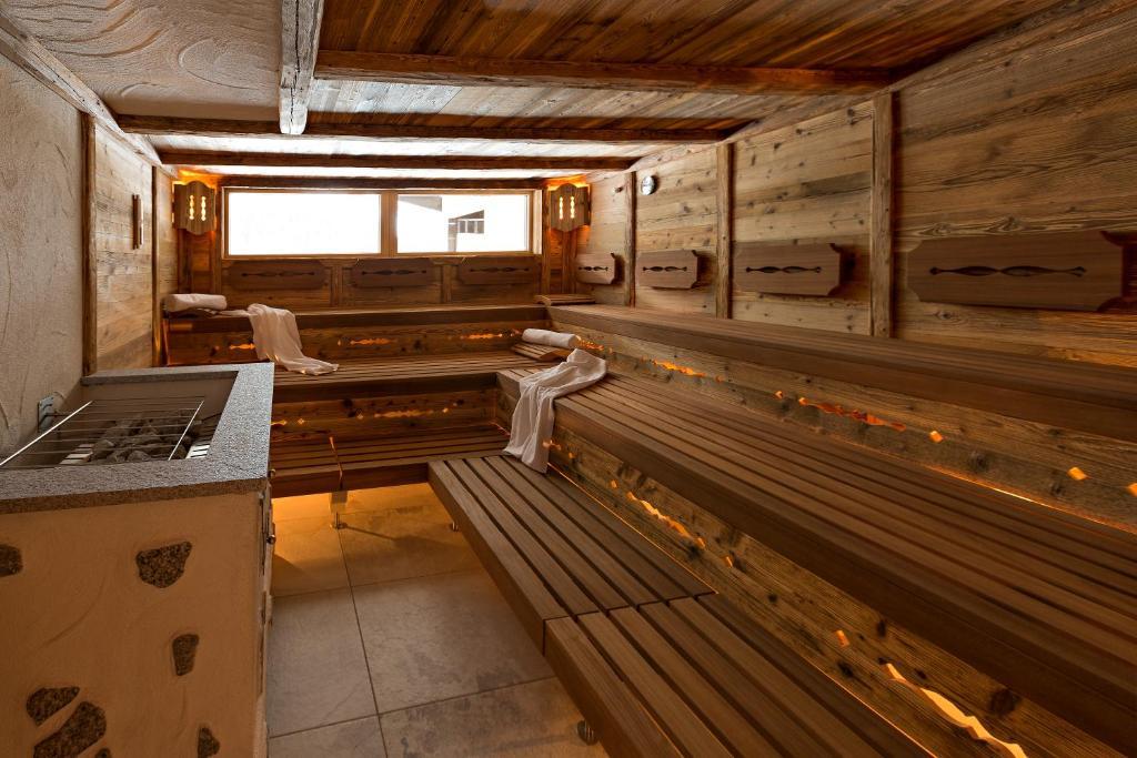 Aparthotel Kleinwalsertal Миттелберг Экстерьер фото